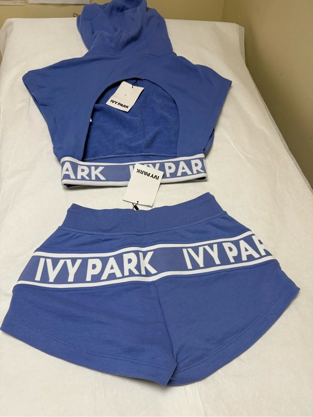 NWT🔵 Beyonce Ivy Park 2Piece Matching Set 🔵